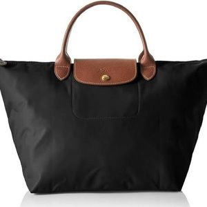 Black Longchamp Le Pliage Medium